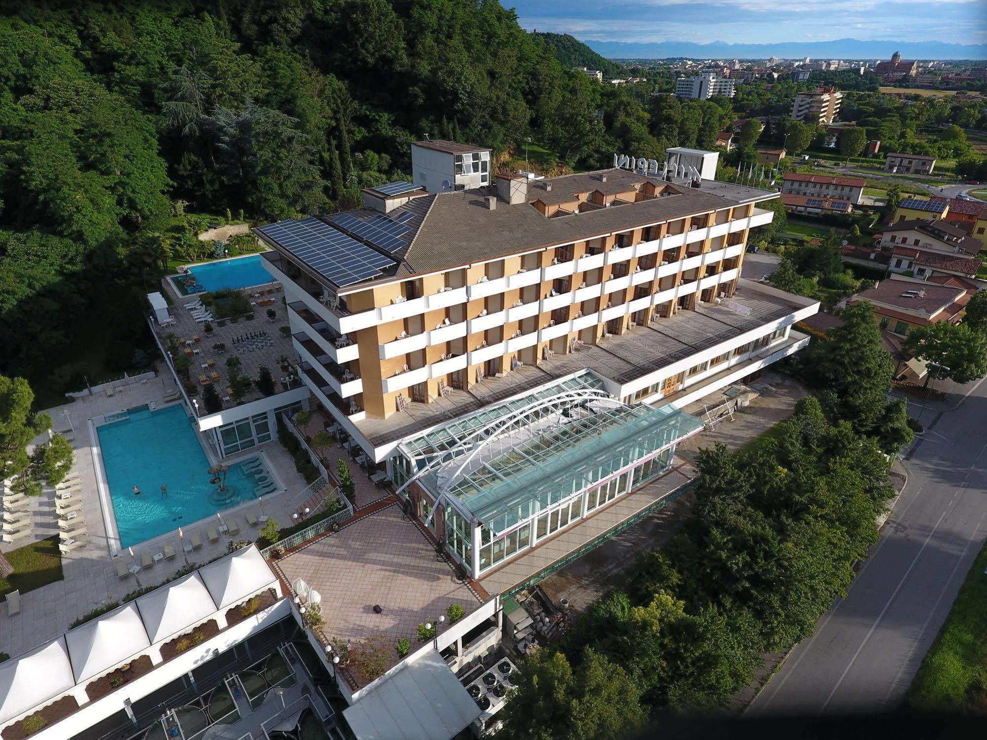 Hotel Terme Millepini 몬테그로또테르메 외부 사진
